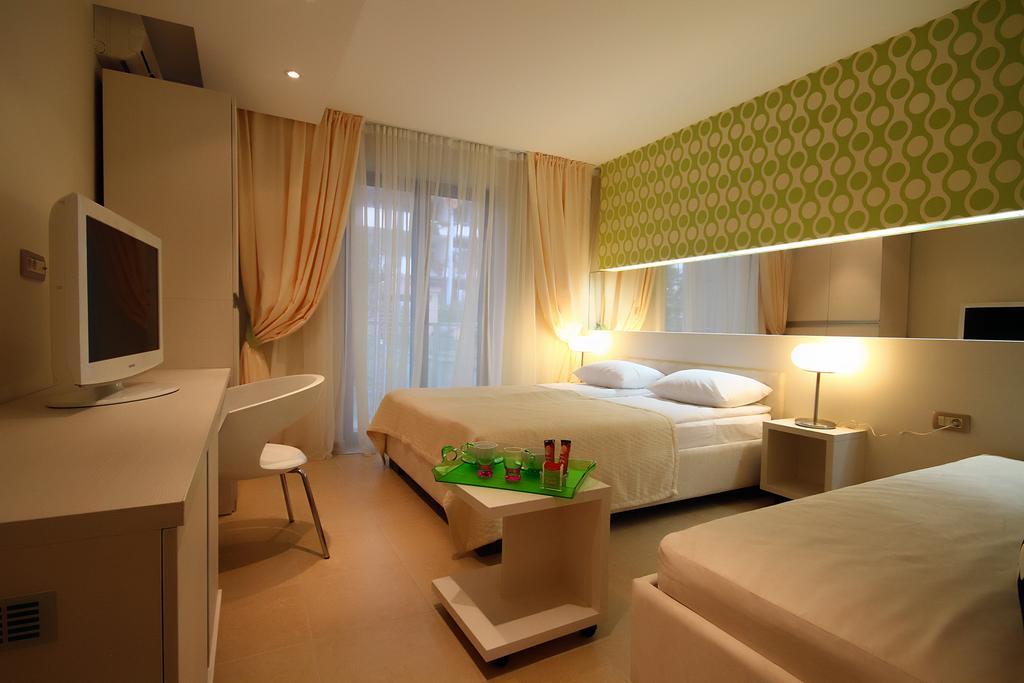Domador Rooms & Apartments Bečići Luaran gambar